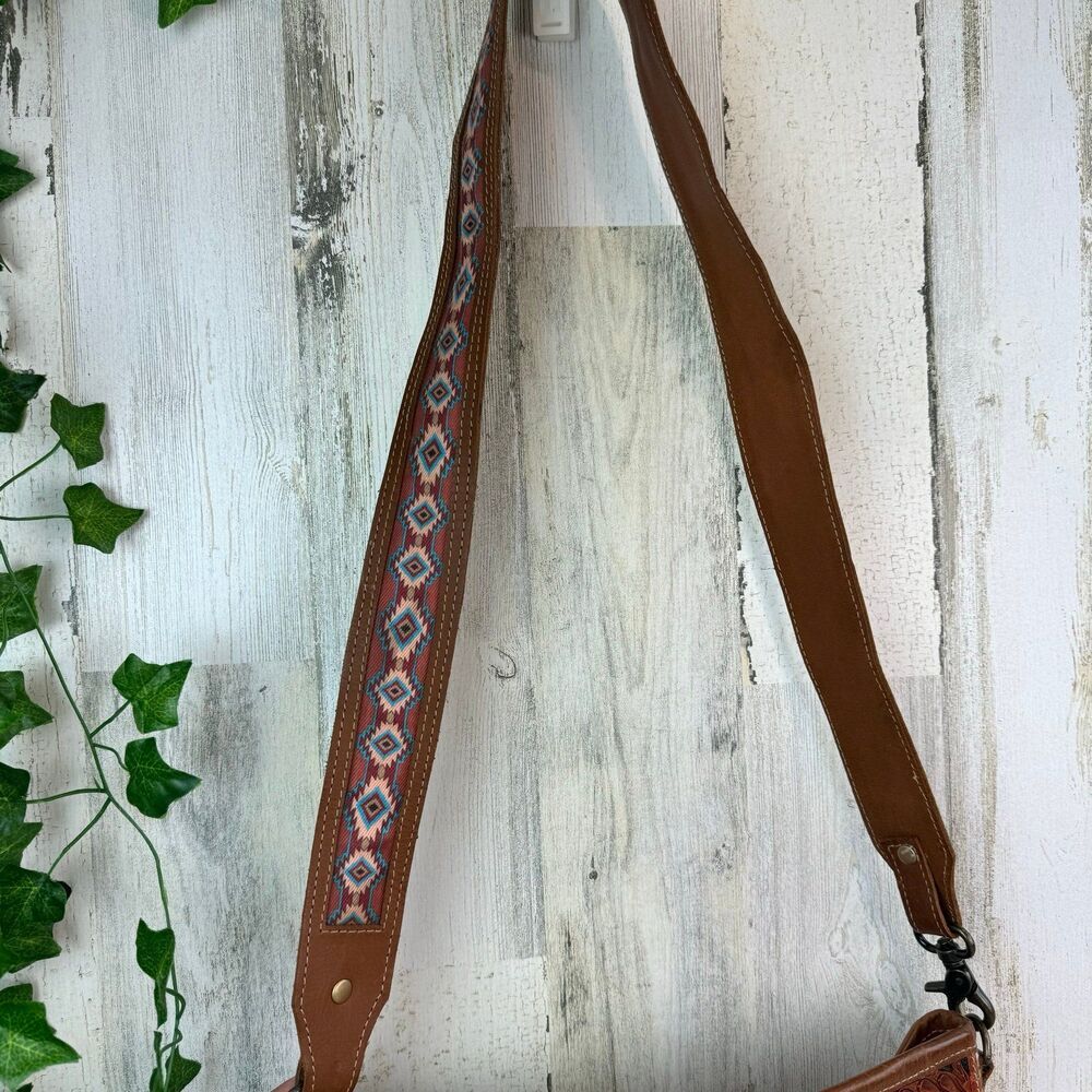Myra Bag Mojave Paisley Fringed Western Hand Crossbody Tooled Bag - Picture 4 of 12